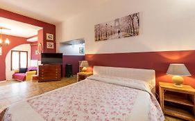 Charm Amidst Lakes & Mountains - Renovated In 2023