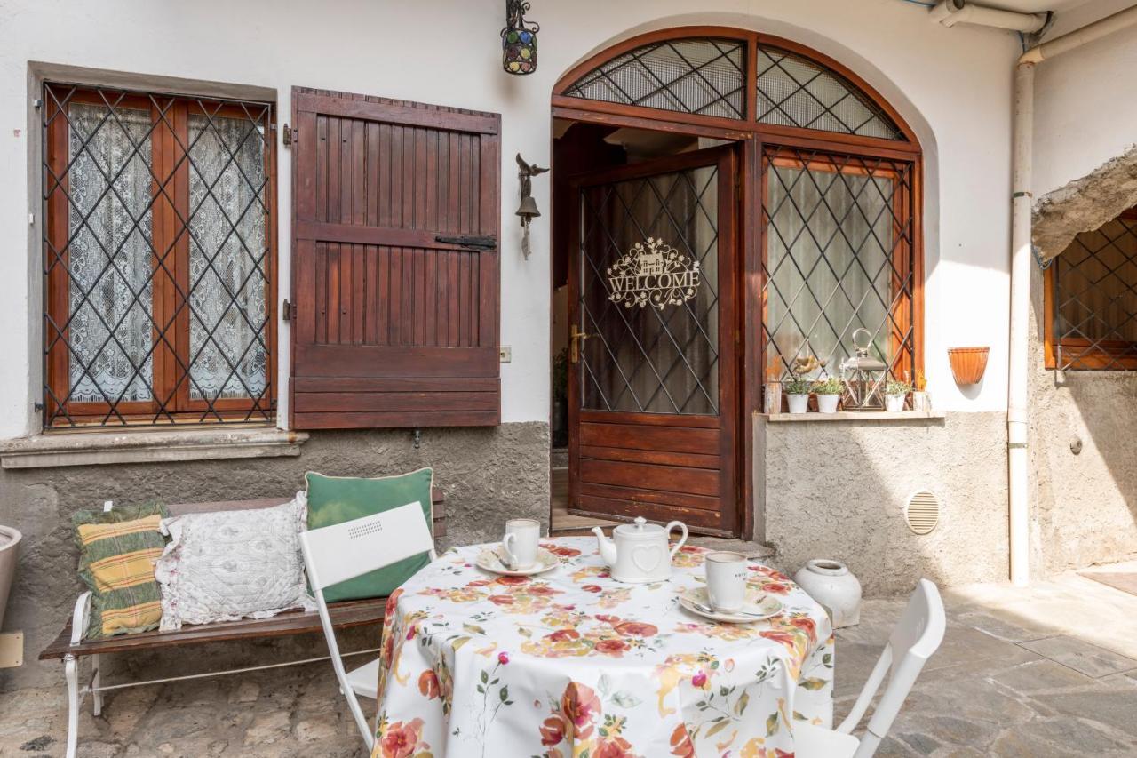 Charm Amidst Lakes & Mountains - Renovated In 2023 Ramponio Exterior foto